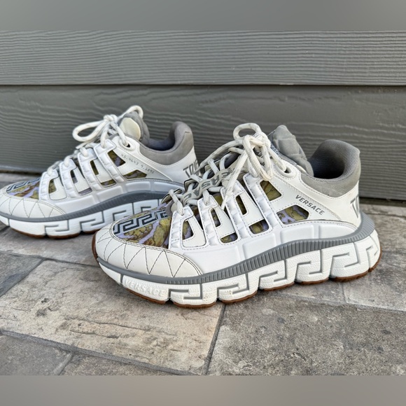 New Versace Trigreca Sneakers Size 38 Made in Italy Barocco Print - Picture 3 of 11